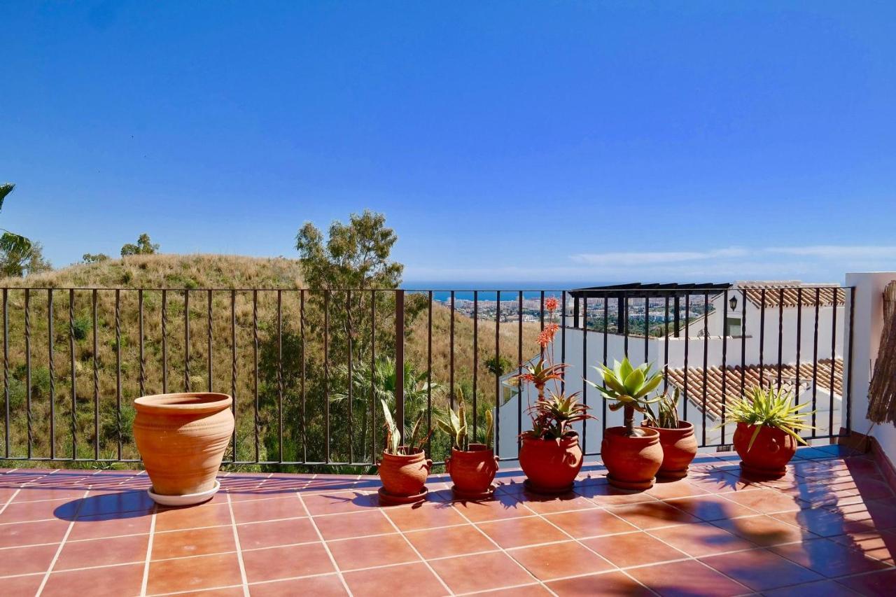 Amazing Sea Views Duplex Apartment With Garden, El Porton De Mijas Eksteriør billede